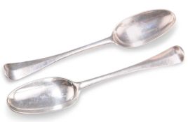 A PAIR OF GEORGE III IRISH SILVER TABLESPOONS