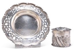 A GEORGE V SILVER DISH AND A LATE VICTORIAN SILVER BOX