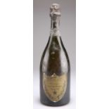 A BOTTLE OF CHAMPAGNE ‘DOM PERIGNON’ VINTAGE 1988