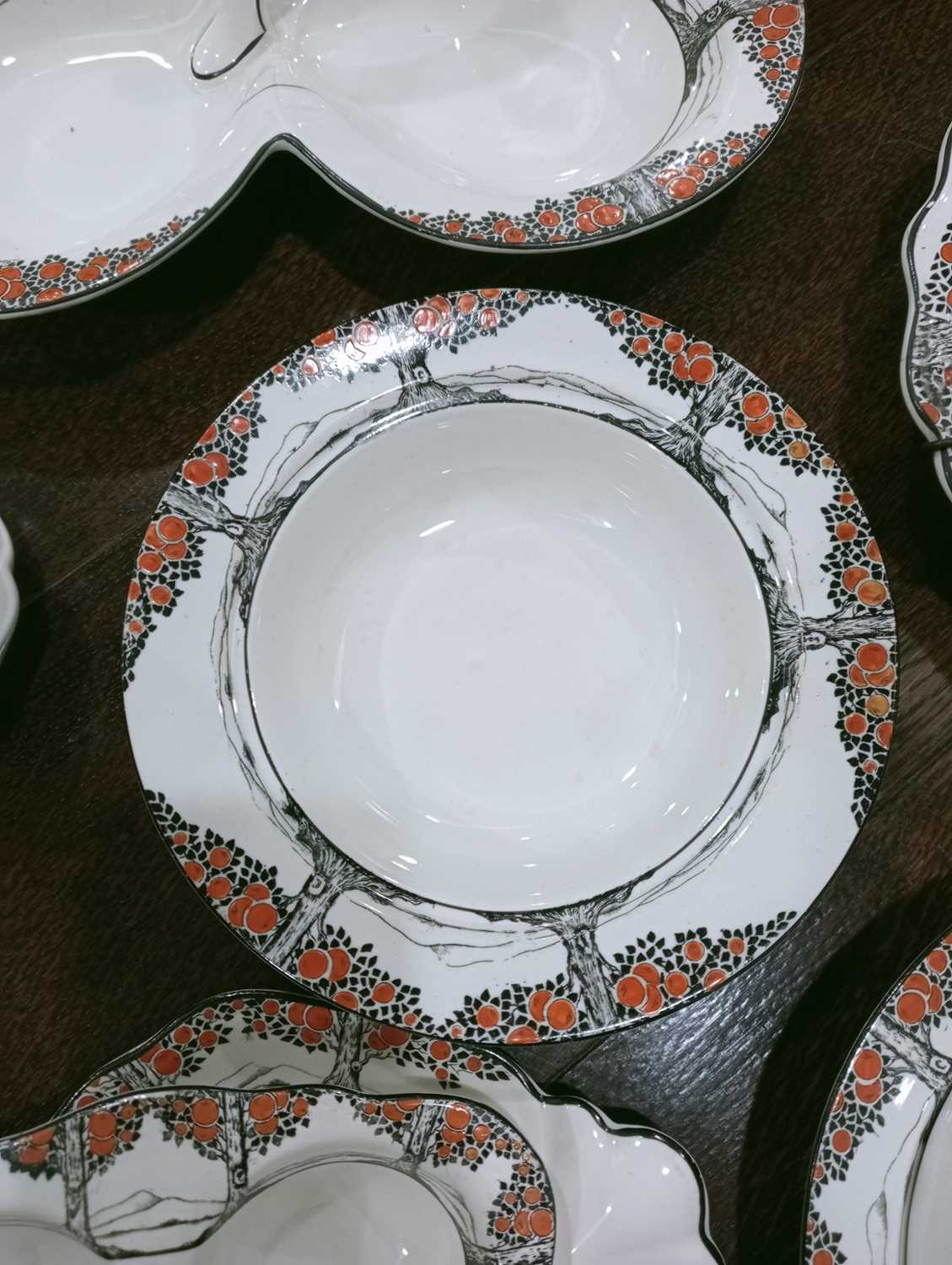 AN EXTENSIVE COLLECTION OF CROWN DUCAL ORANGE TREE PATTERN CHINA - Bild 19 aus 27