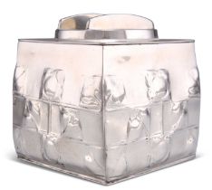 A LIBERTY & CO TUDRIC PEWTER BISCUIT BOX, DESIGNED BY ARCHIBALD KNOX