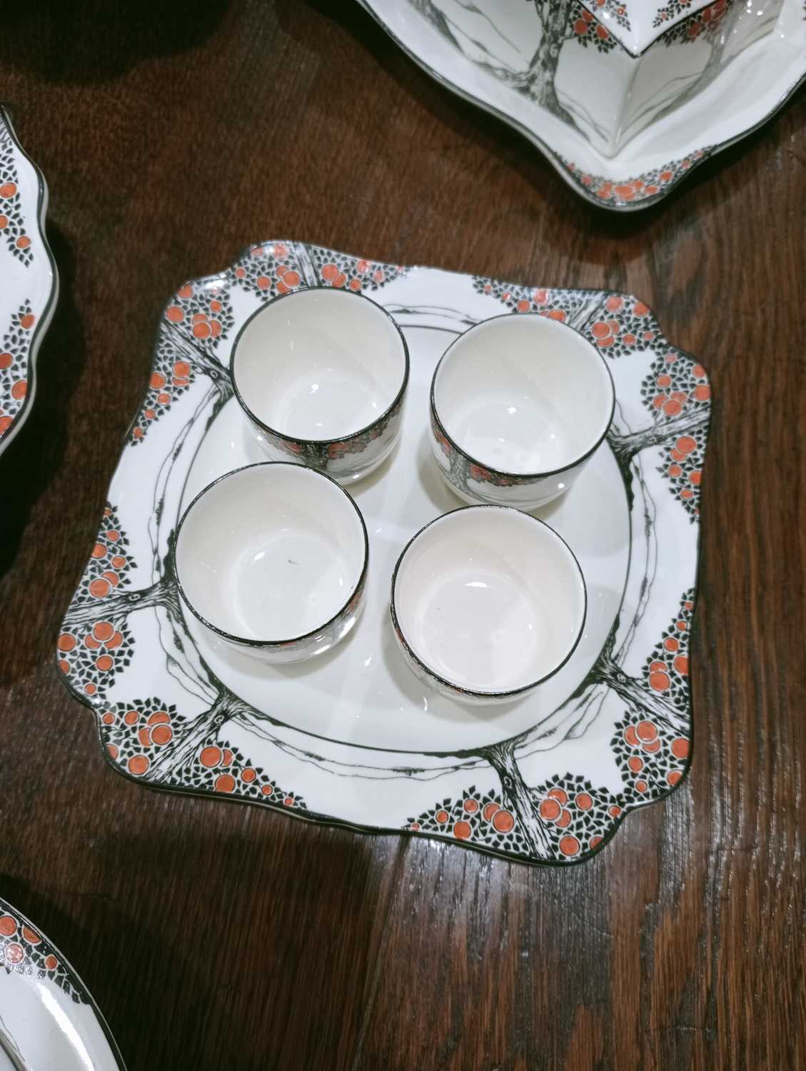 AN EXTENSIVE COLLECTION OF CROWN DUCAL ORANGE TREE PATTERN CHINA - Bild 25 aus 27