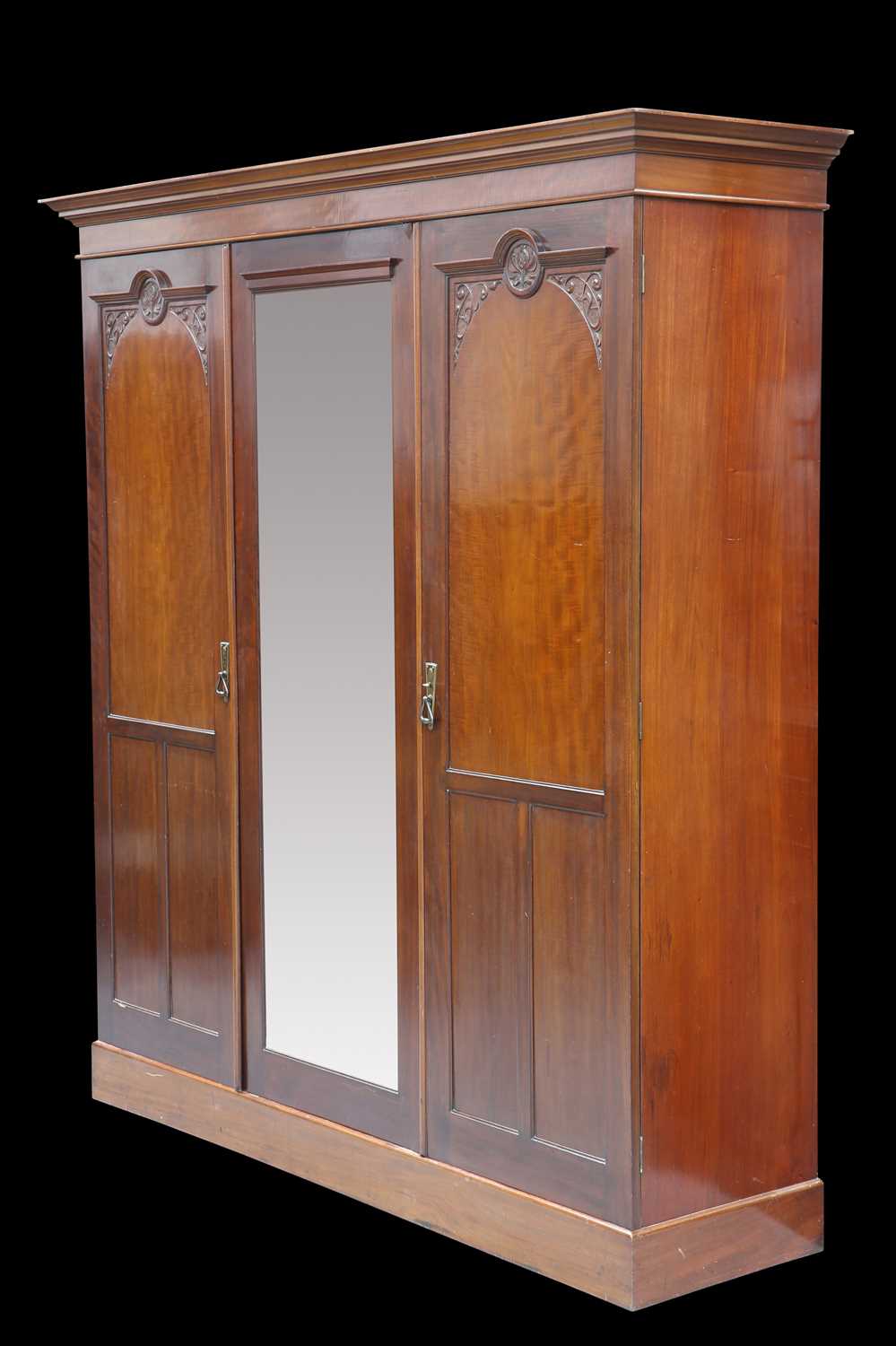 AN EDWARDIAN MAHOGANY WARDROBE