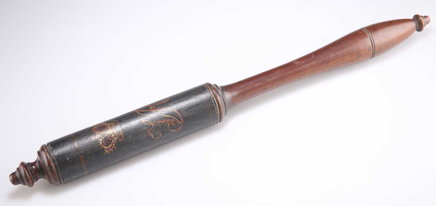 A VICTORIAN TURNED AND PAINTED POLICE TRUNCHEON - Image 2 of 2