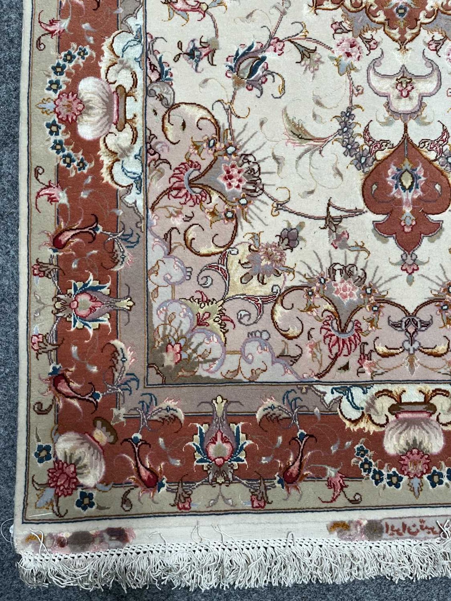 A TABRIZ RUG - Bild 3 aus 4