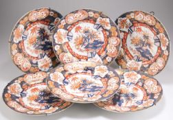 A SET OF SIX CHINESE IMARI PLATES, 18TH CENTURY