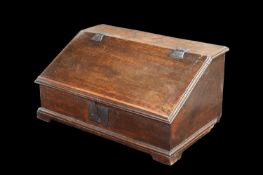 AN 18TH CENTURY OAK BIBLE BOX