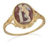 AN EARLY 19TH CENTURY SHELL CAMEO MOURNING RING