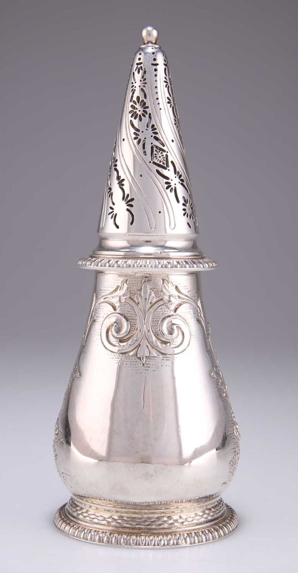 AN AMERICAN STERLING SILVER CASTER - Image 2 of 3