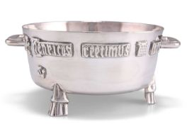 AN ARTS AND CRAFTS SILVER BOWL MODELLED AS THE WINCHESTER BUSHEL