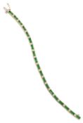 A GREEN AND WHITE PASTE LINE BRACELET