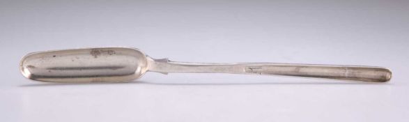 AN EARLY VICTORIAN SILVER MARROW SCOOP