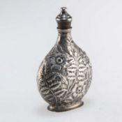 A VICTORIAN SILVER SCENT FLASK