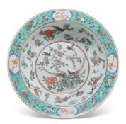 A CHINESE FAMILLE ROSE PORCELAIN BASIN, 19TH CENTURY