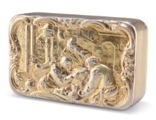 A GEORGE III SILVER-GILT SNUFF BOX