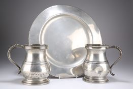 TWO PEWTER QUART TANKARDS AND A PEWTER DISH