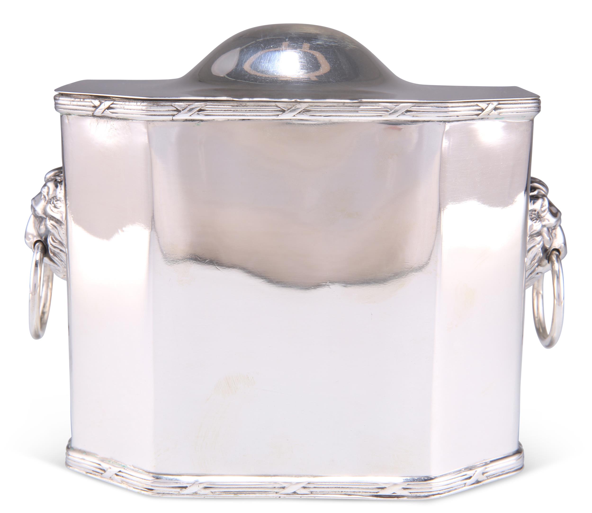 A GEORGE V SILVER BISCUIT BOX