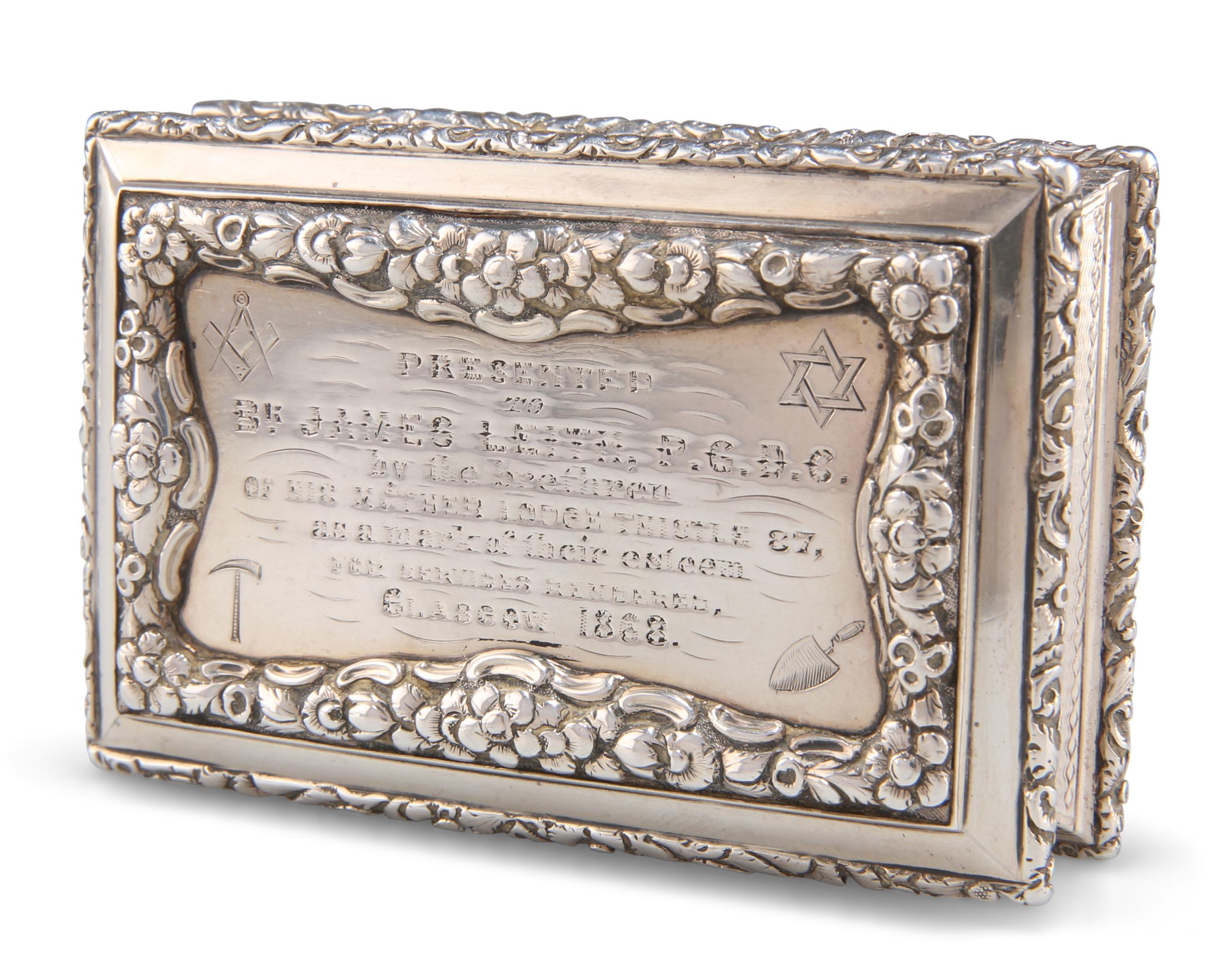 A VICTORIAN SILVER SNUFF BOX