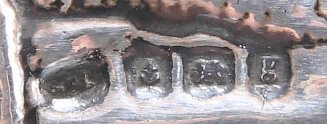 AN EDWARDIAN SILVER-MOUNTED DESK CLOCK - Image 2 of 2