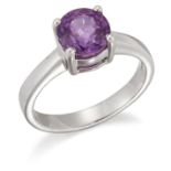 AN 18 CARAT WHITE GOLD PINK SAPPHIRE RING