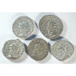 5x silver antoninianii of Gallienus (253 - 268 CE) consisting of: Mars standing in temple, Good Very