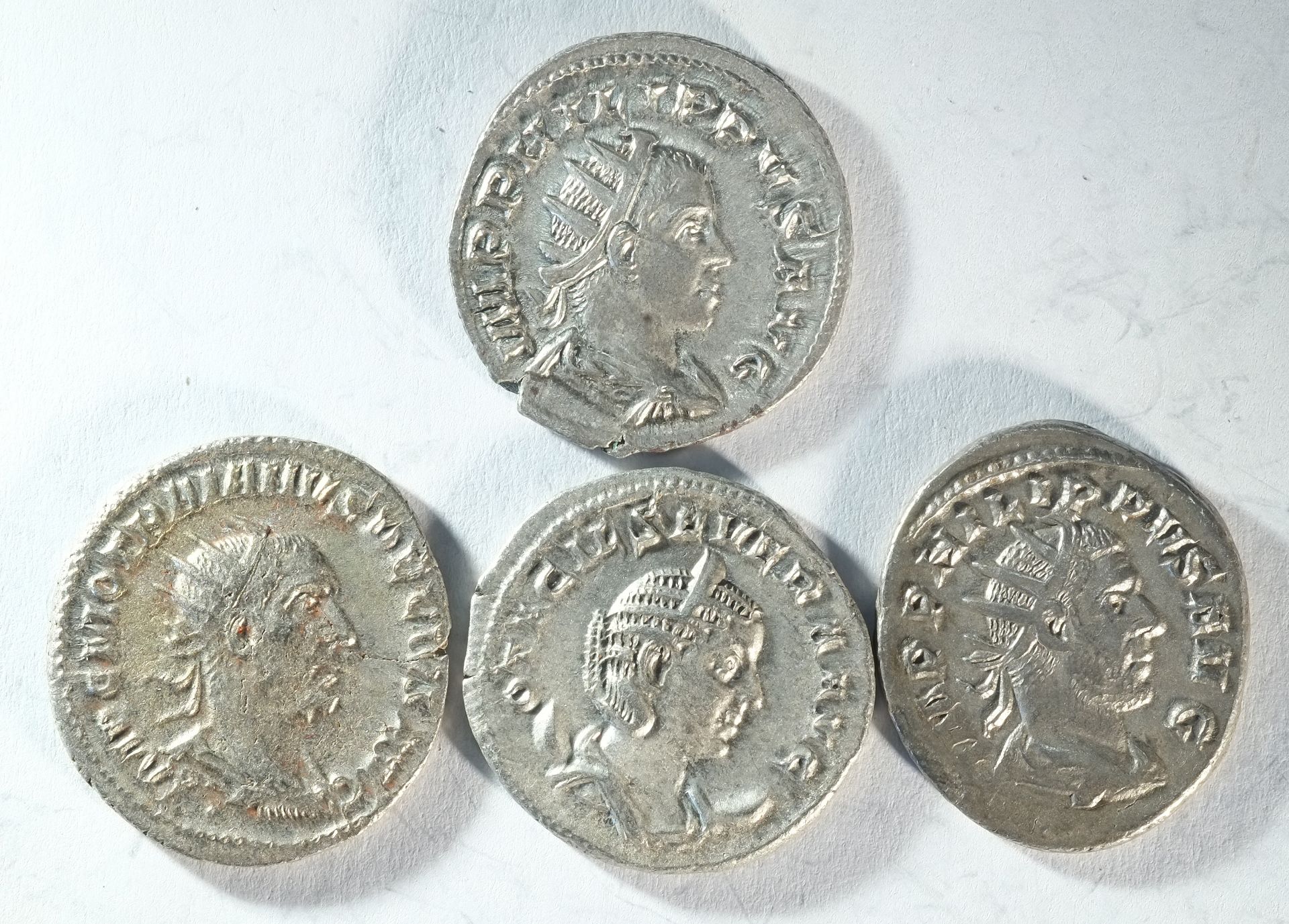 4x silver antoninianii