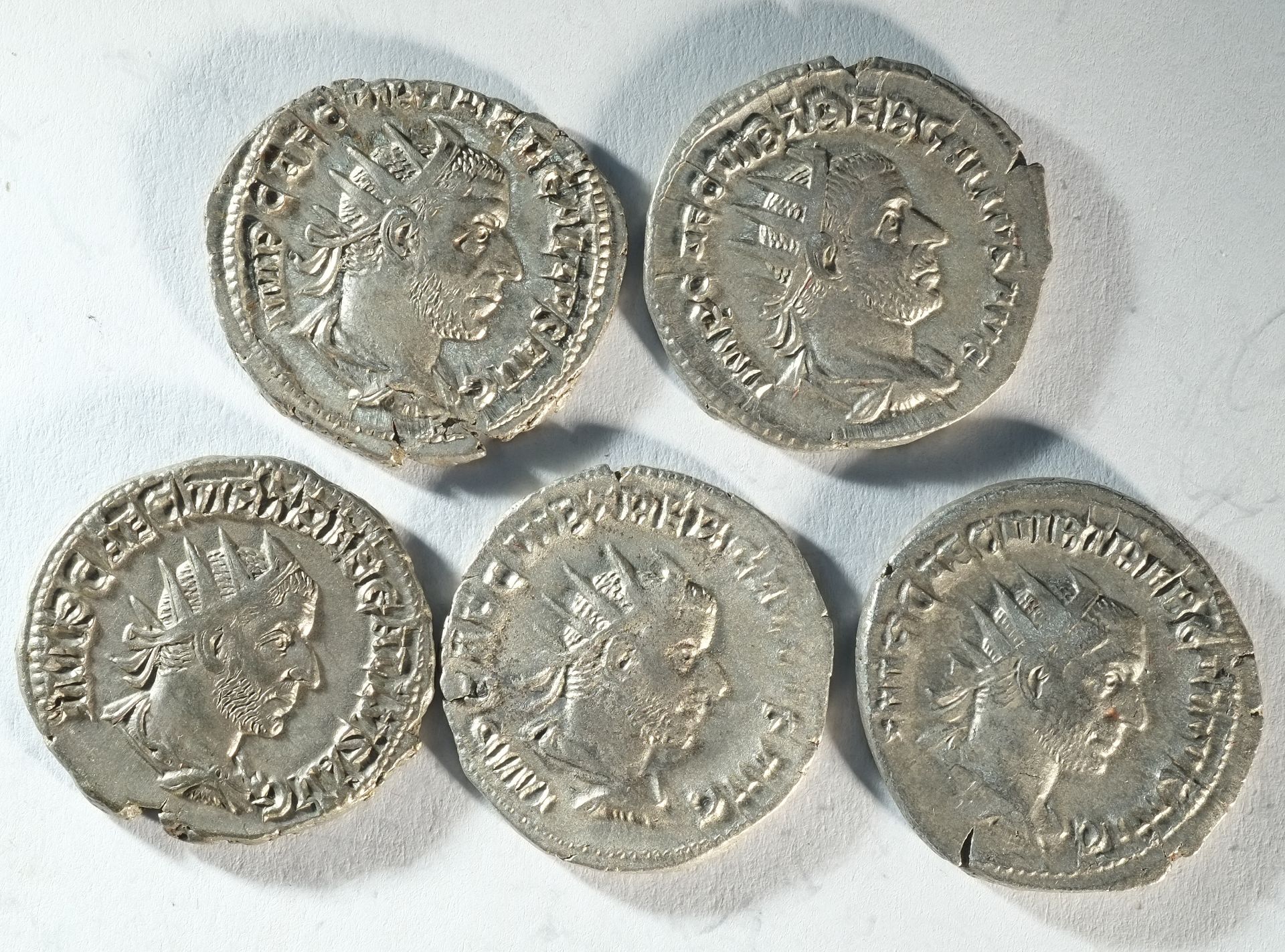 5x silver antoninianii of Trebonianus Gallus (251 - 253 CE)