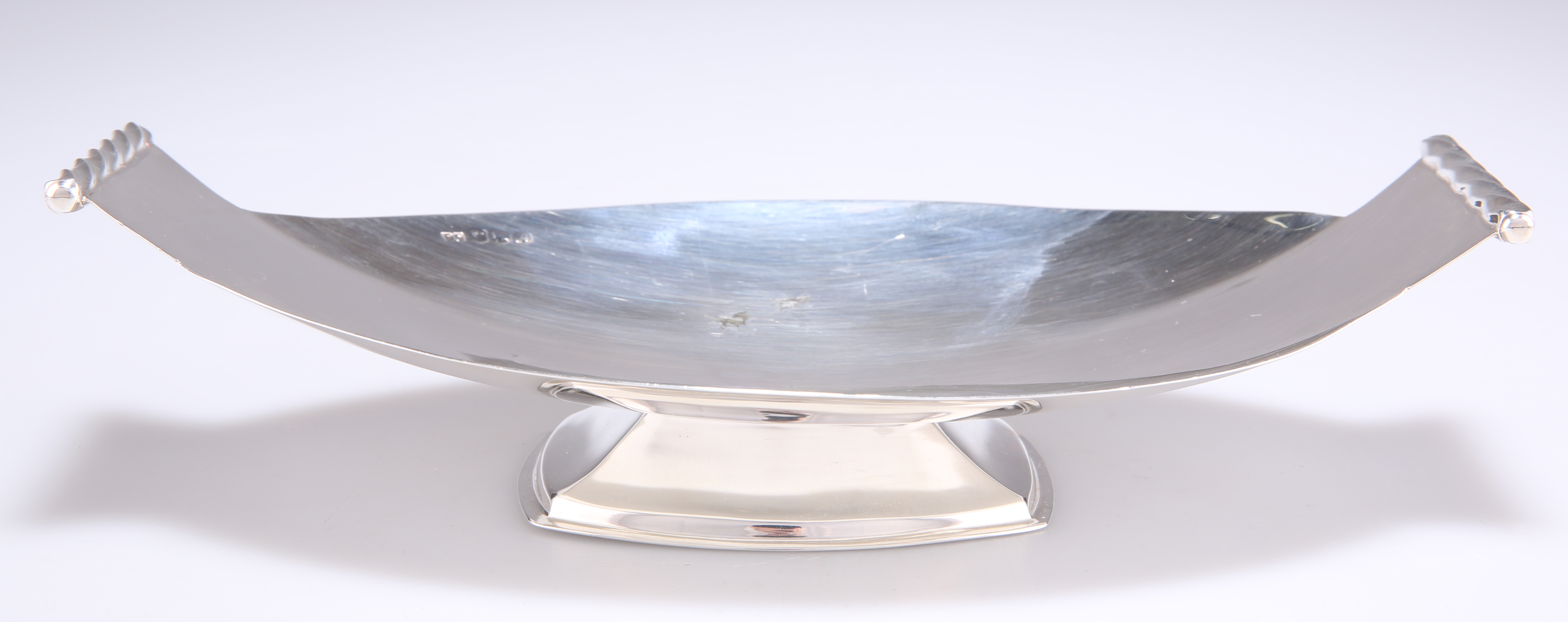 AN ELIZABETH II SILVER DISH