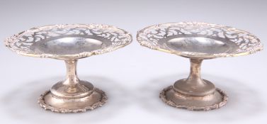 A PAIR OF GEORGE V SILVER PEDESTAL DISHES