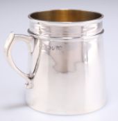 A VICTORIAN SILVER MUG