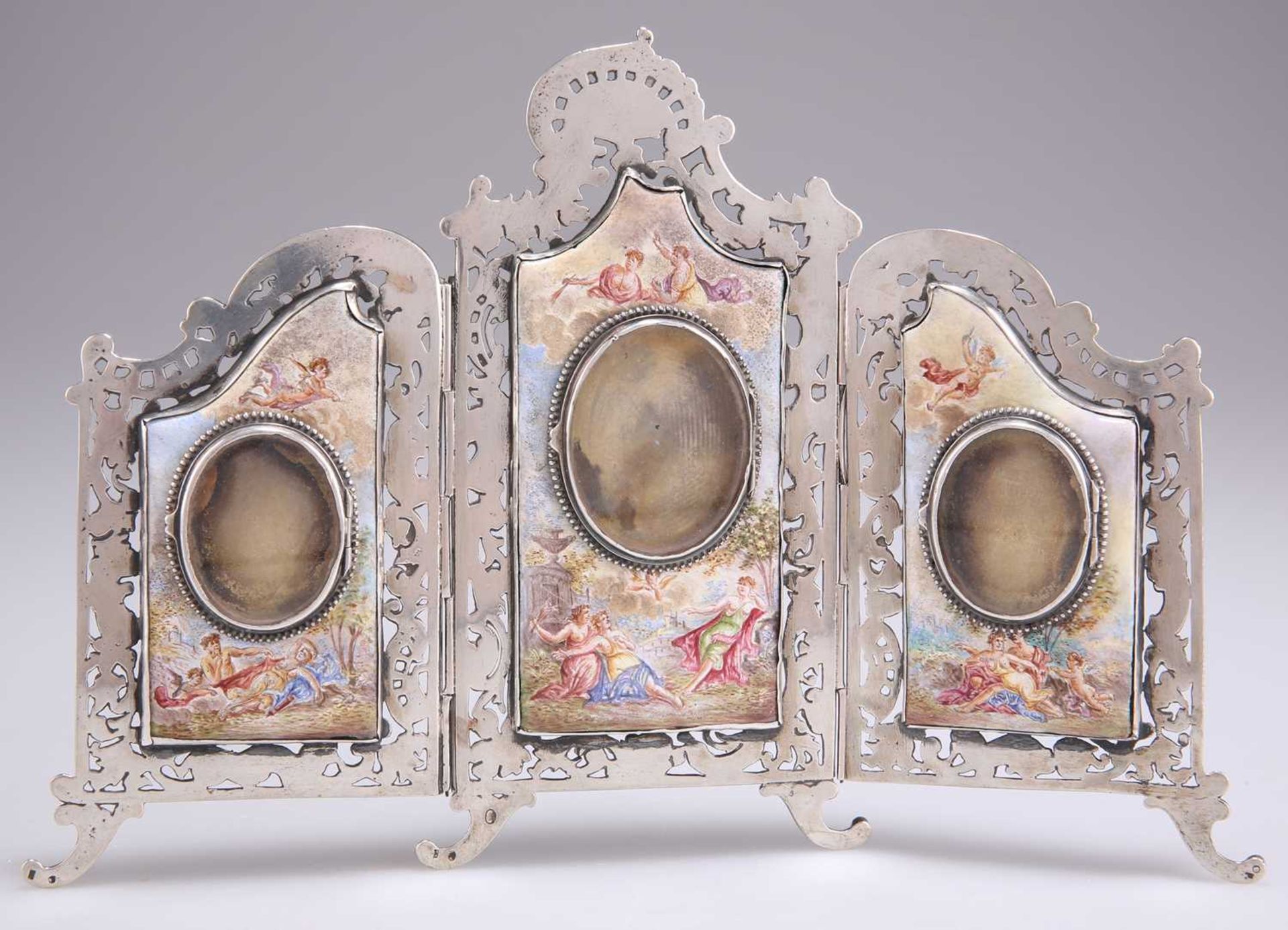 A VIENNESE SILVER AND ENAMEL SMALL TRIPTYCH TABLE-SCREEN - Bild 2 aus 2