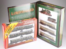 A HORNBY B.R. 3 CAR DIESEL MULTIPLE UNIT PACK AND HORNBY LORD OF THE ISLES GREAT WESTERN RAILWAY SET