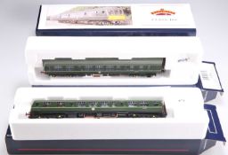 A BACHMANN BRANCH-LINE 32-900A CLASS 108 2-CAR DMU BR GREEN WITH SPEED WHISKERS,