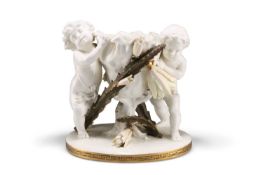 A MOORE BROTHERS PORCELAIN CENTREPIECE, CIRCA 1880-90