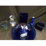 A QUANTITY OF DECORATIVE BLUE GLASS