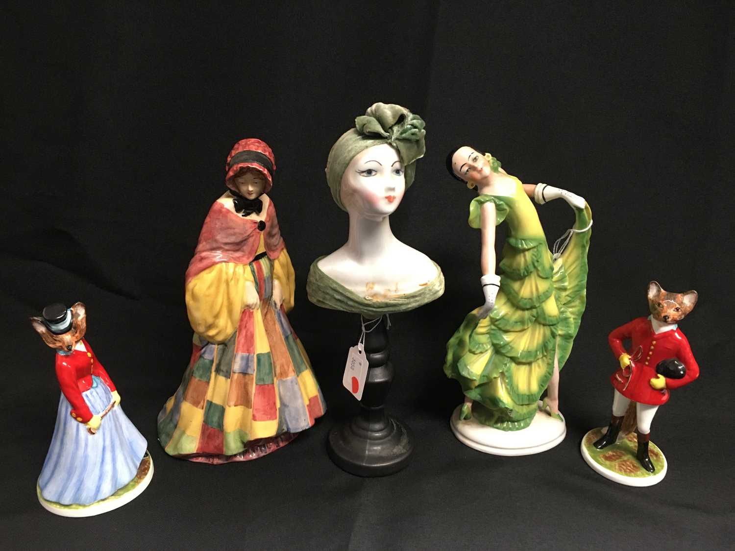 ASSORTED CERAMIC & PORCELAIN FIGURES