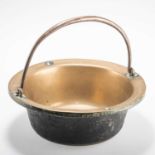 A SMALL 18TH CENTURY BRASS AND IRON PAN