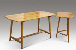 A 1950S ERCOL DINING TABLE AND EXTENDER