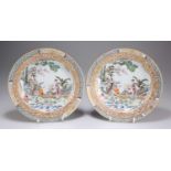 A PAIR OF FAMILLE ROSE PLATES