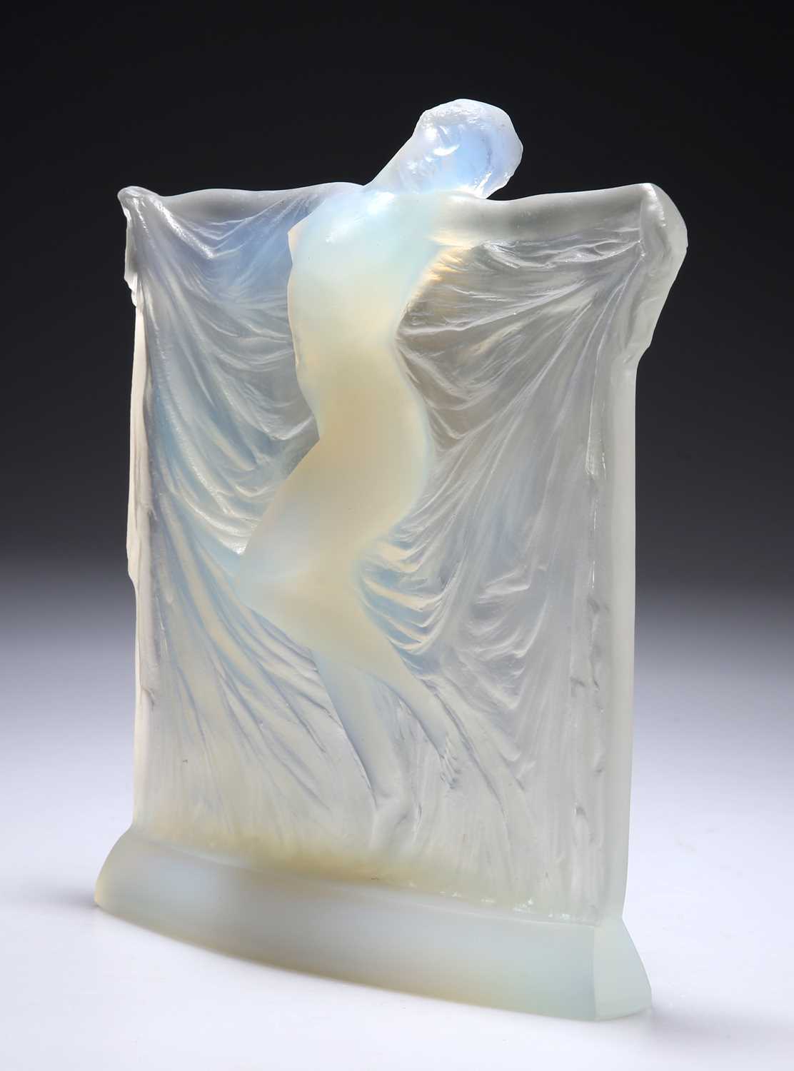 RENÉ LALIQUE (FRENCH, 1860-1945), 'THAIS', AN OPALESCENT GLASS STATUETTE, DESIGNED 1925 - Image 4 of 5