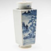 A CHINESE BLUE AND WHITE RED CLIFFS TYPE VASE