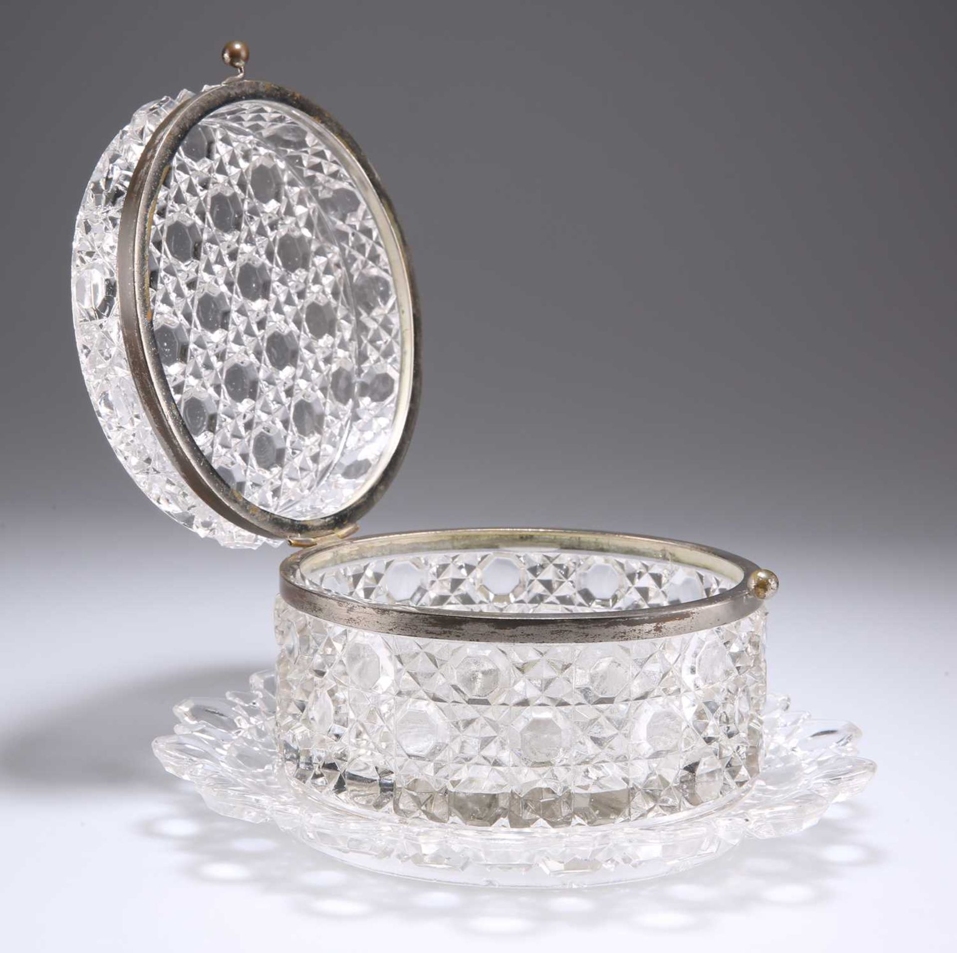 A BACCARAT GLASS CASKET ON STAND, CIRCA 1880 - Image 2 of 2