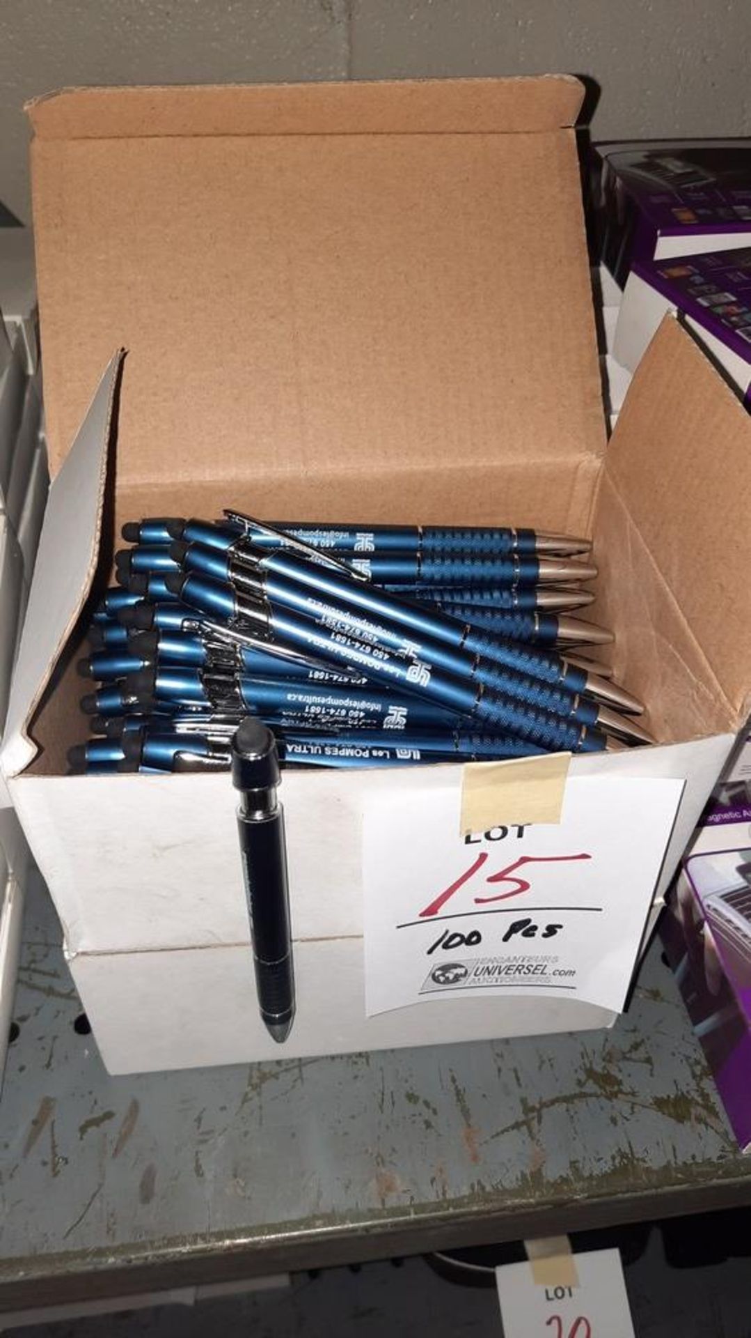 LOT: (100) Pens