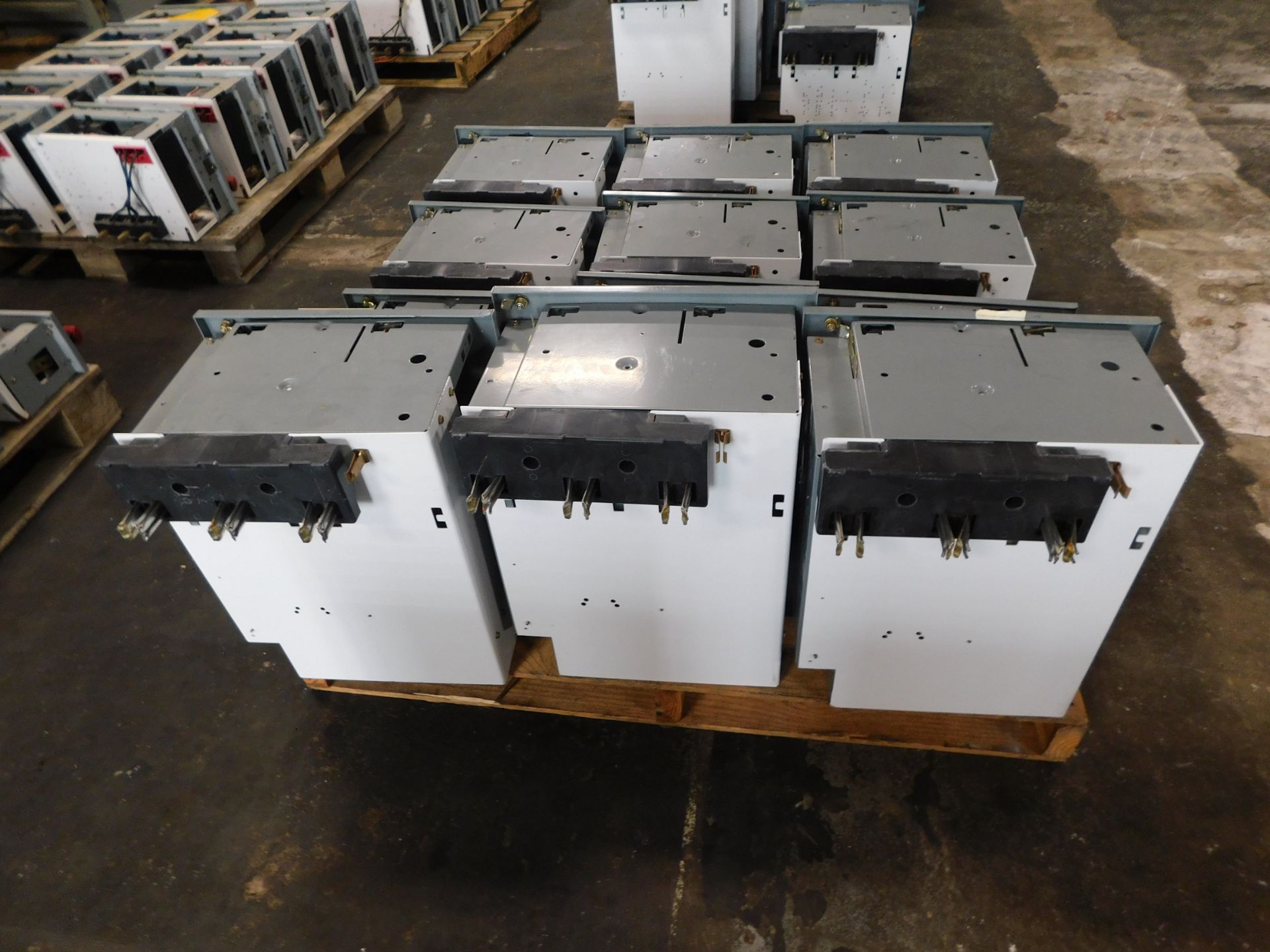 Lot of (12) Allen Bradley Electrical MCC Buckets - Image 6 of 17