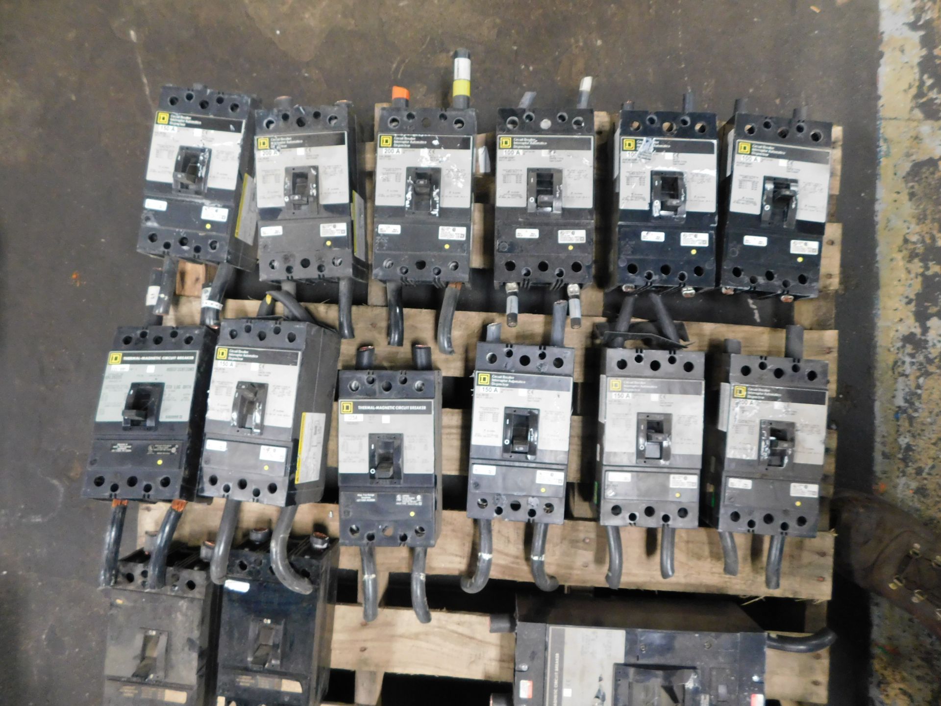 Lot of (20) Square D Electrical Circuit Breakers - Image 3 of 10