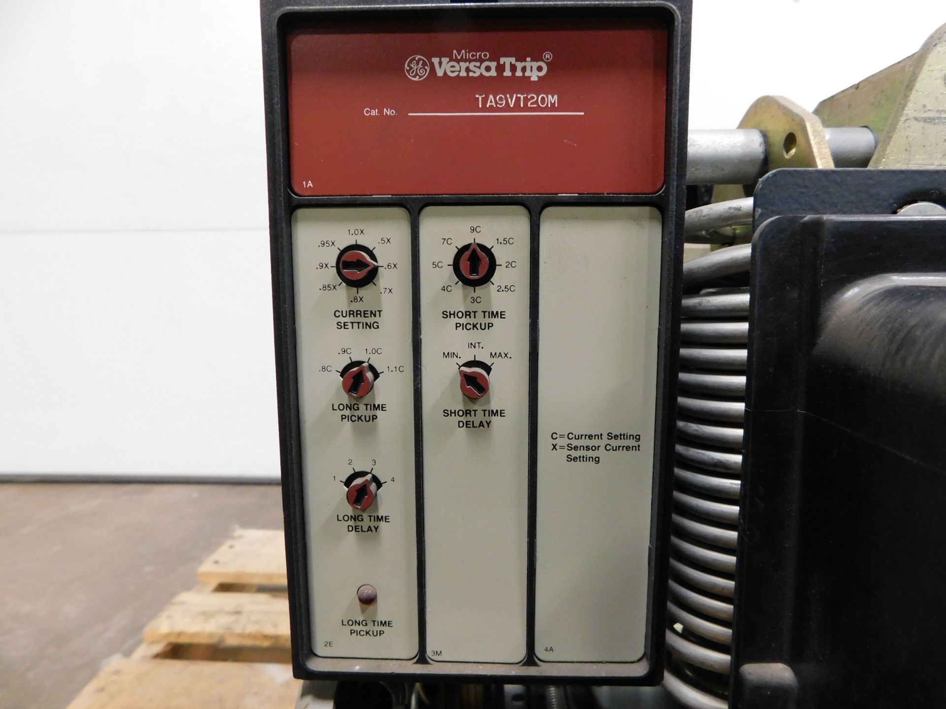 GE AKR-6D-30 800 Amp Low Voltage Power Circuit Breaker - Image 5 of 13