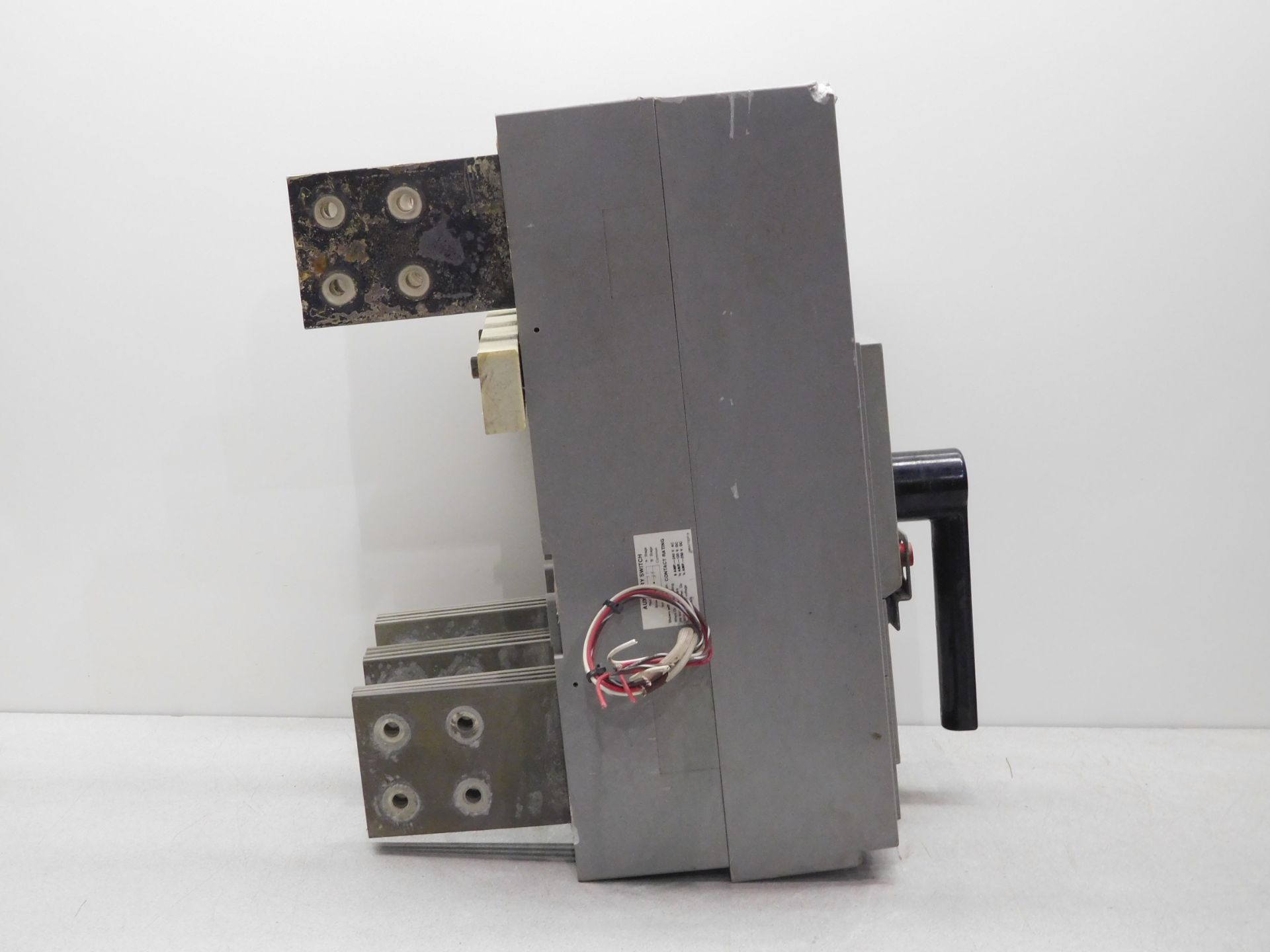 GE TPYY8630 Power Break 3000 Amp Circuit Breaker - Image 4 of 7