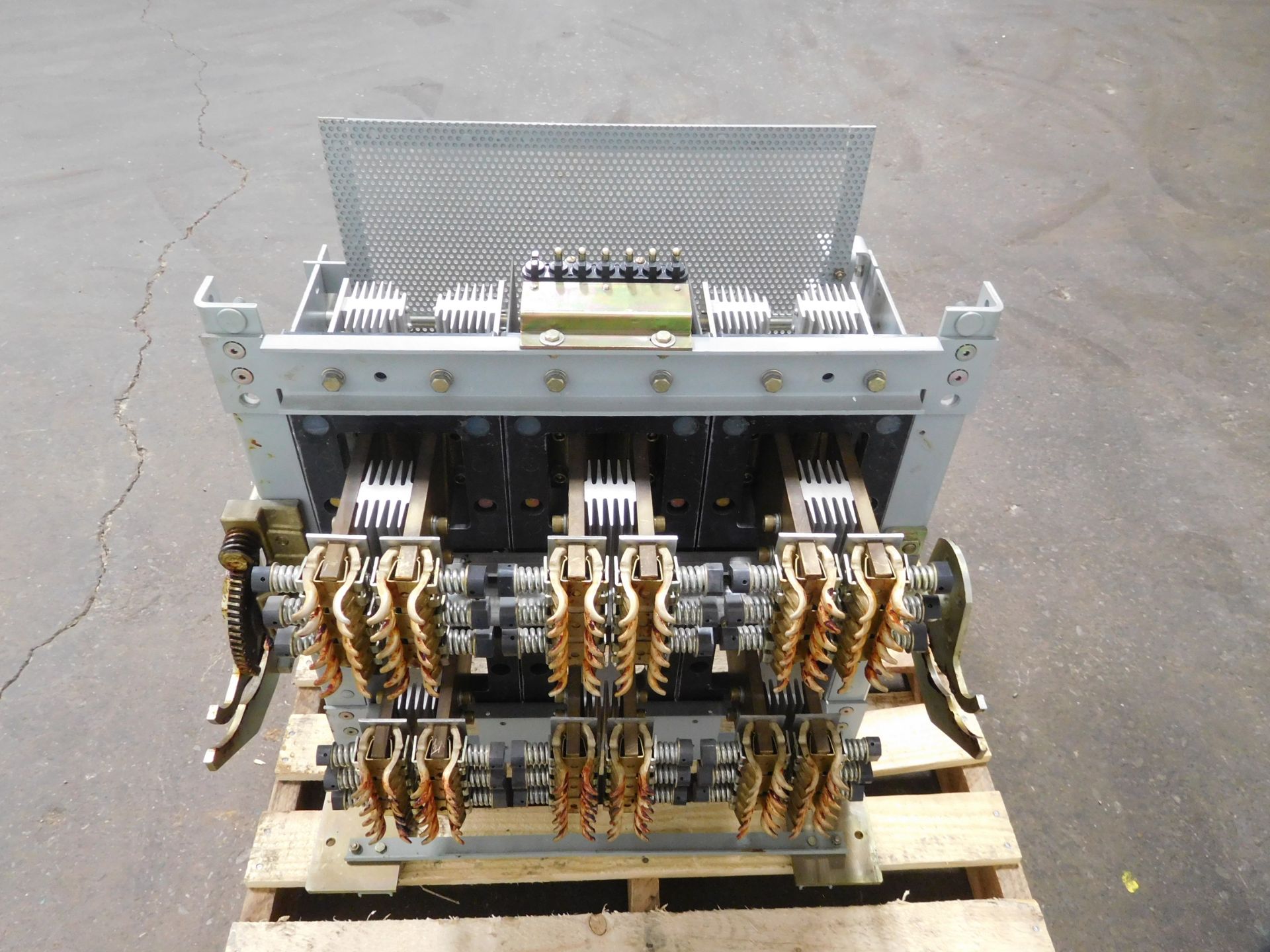 GE TAK94FCB 4000 Amp Fuse Rollout Truck - Image 9 of 14