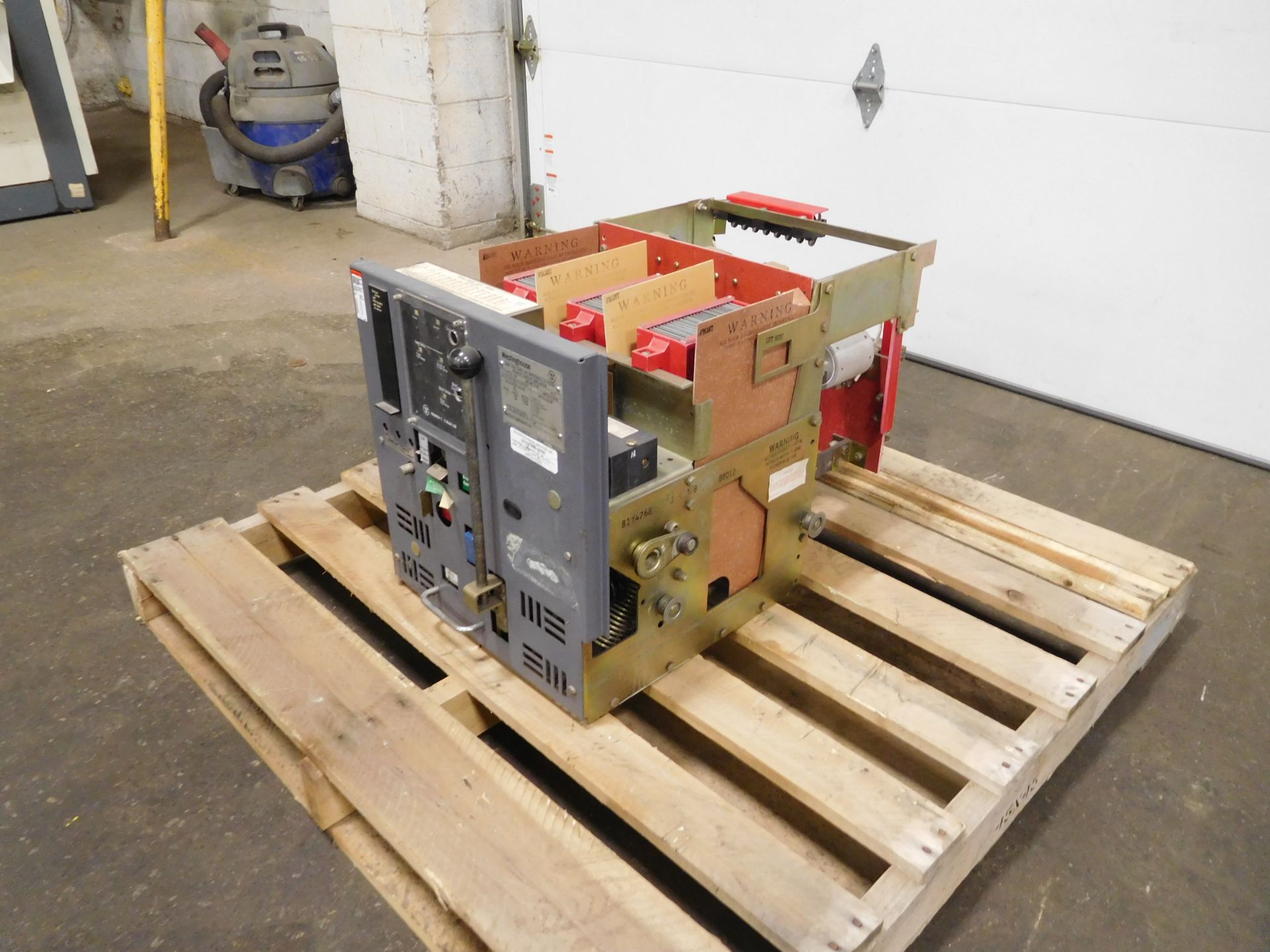 Westinghouse DSL-206 800 Amp Low-Voltage AC Integrally Fused Power Circuit Breaker - Image 9 of 10