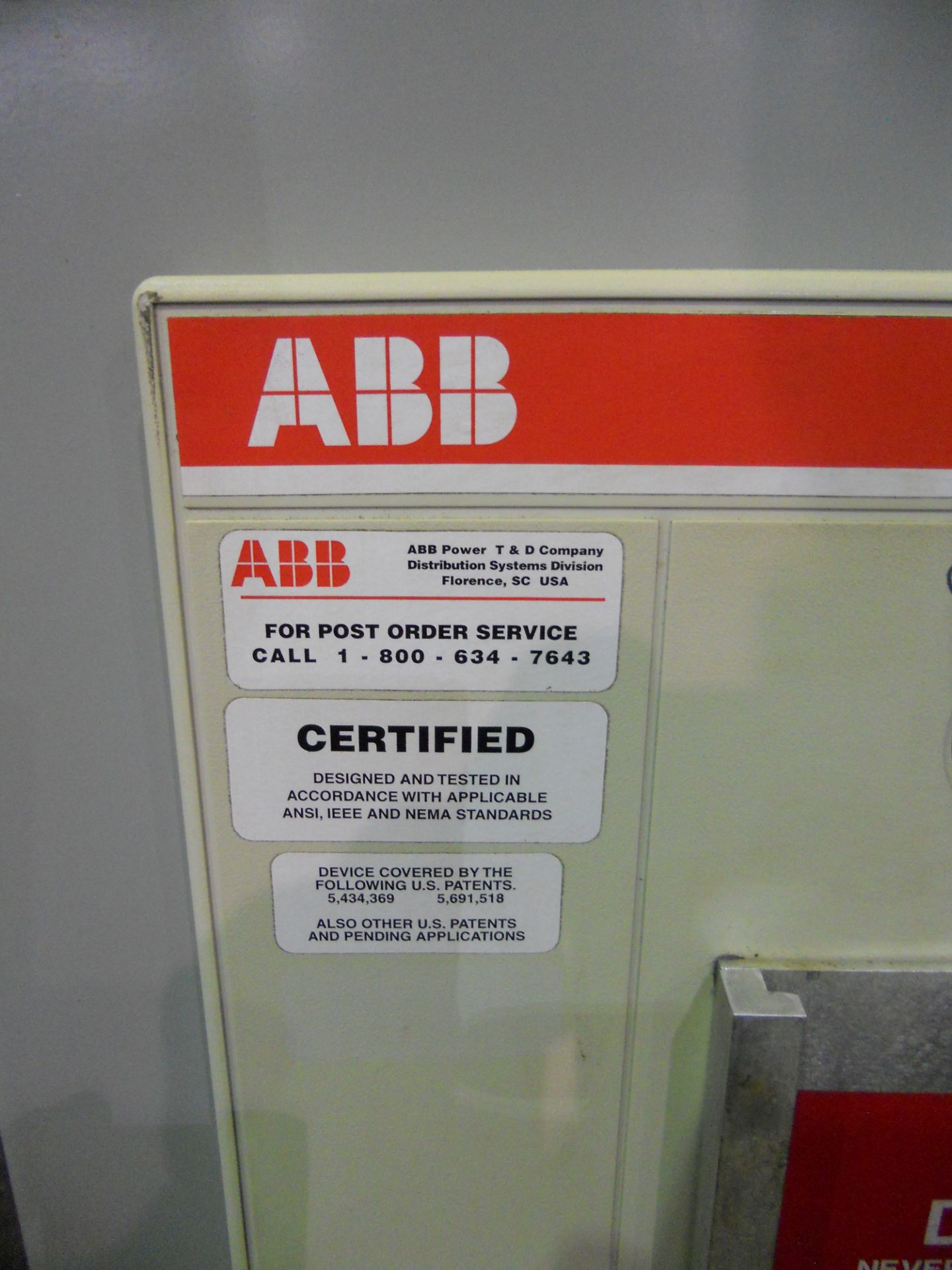 ABB RMVAC 1200 Amp Roll-In Vacuum Breaker - Image 4 of 11
